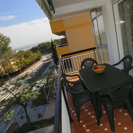 Chantalou Planet Costa Dorada Apartment *